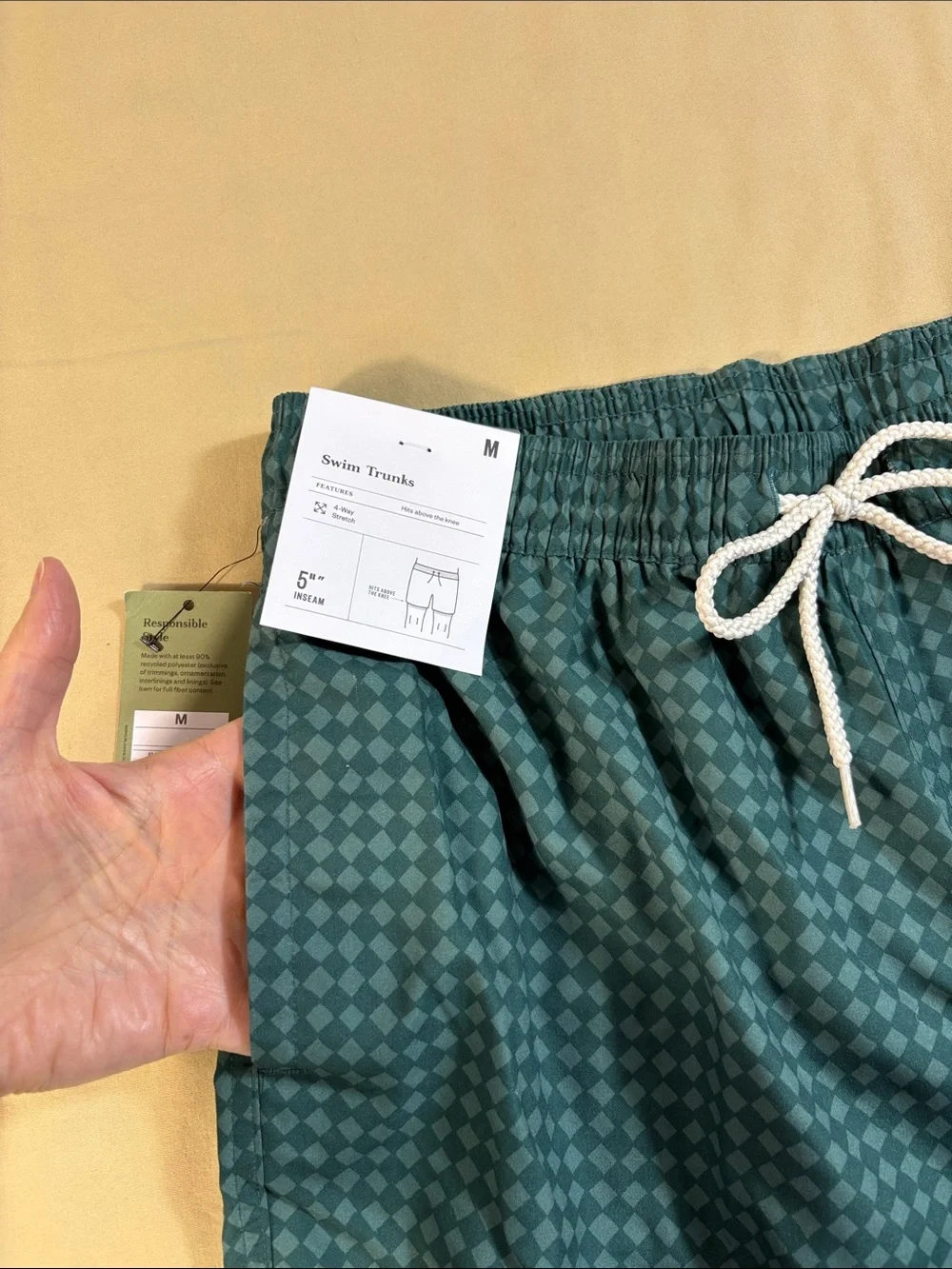 Goodfellow & Co NWT Men's Green Diamond Checkered 5